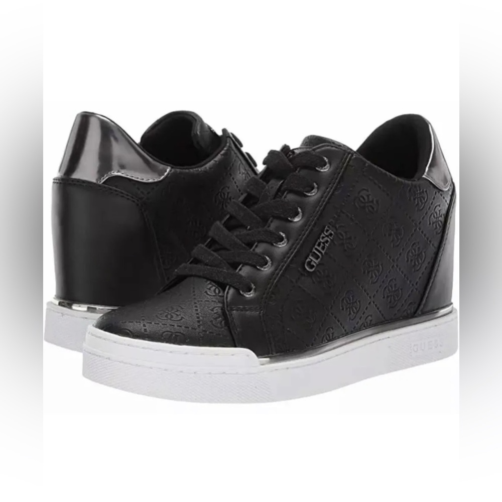 Women’s GUESS FLOWURS WEDGE Shoes Black Sz 8.5 M New with Box